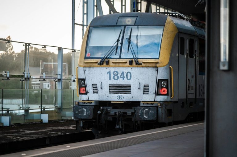 A train that is sitting on the tracks